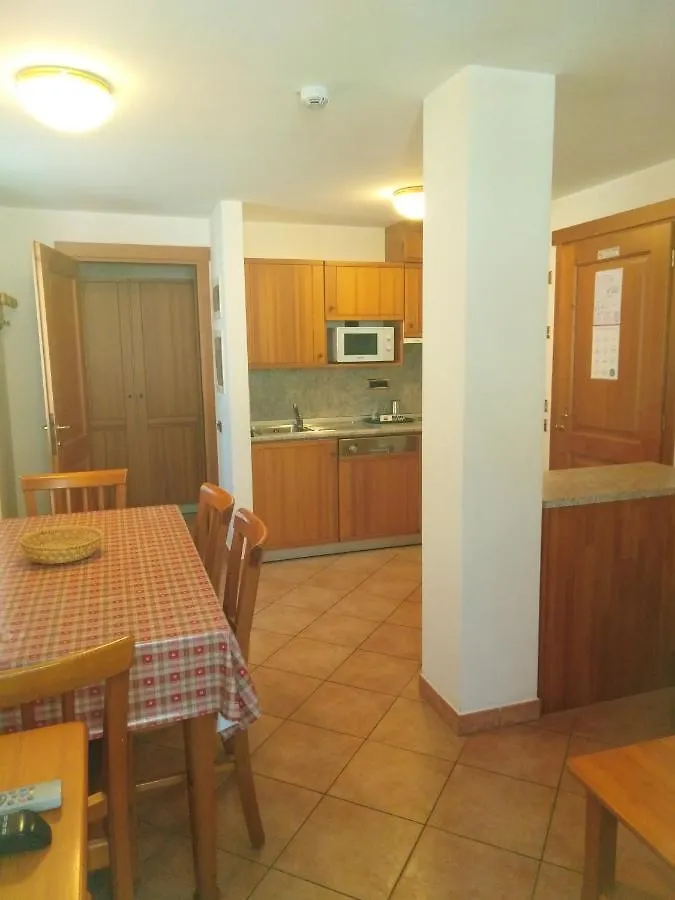 Residence Rezia Campodolcino Aparthotel