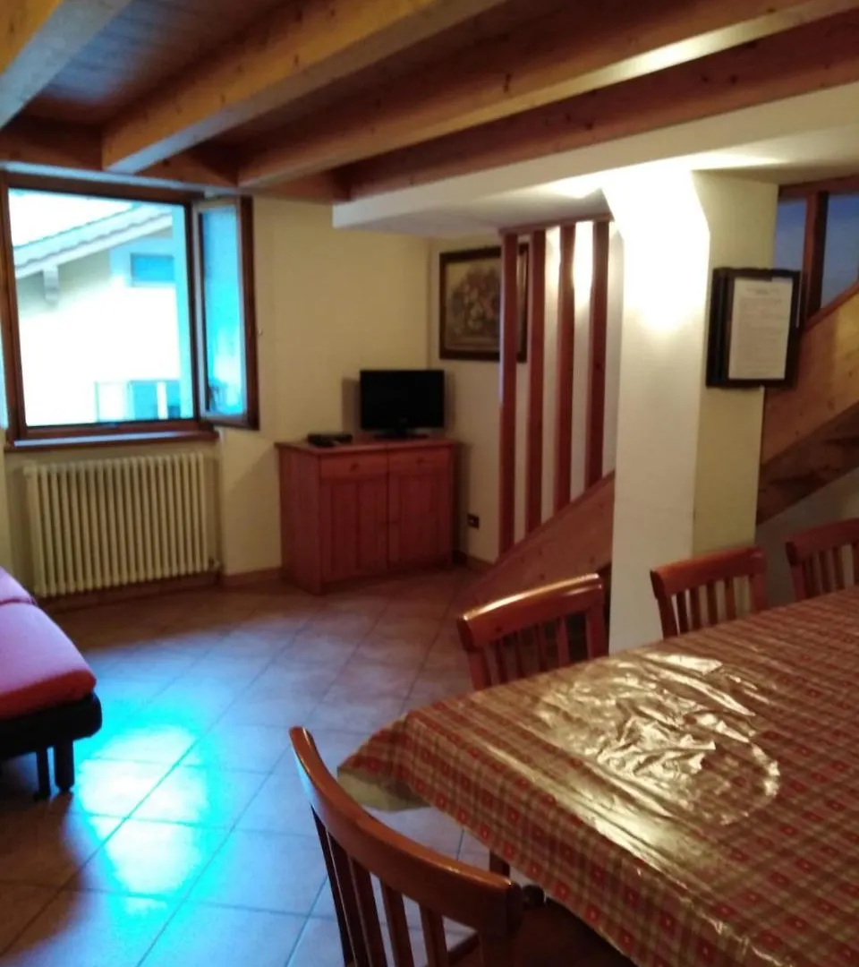 Residence Rezia Campodolcino Aparthotel